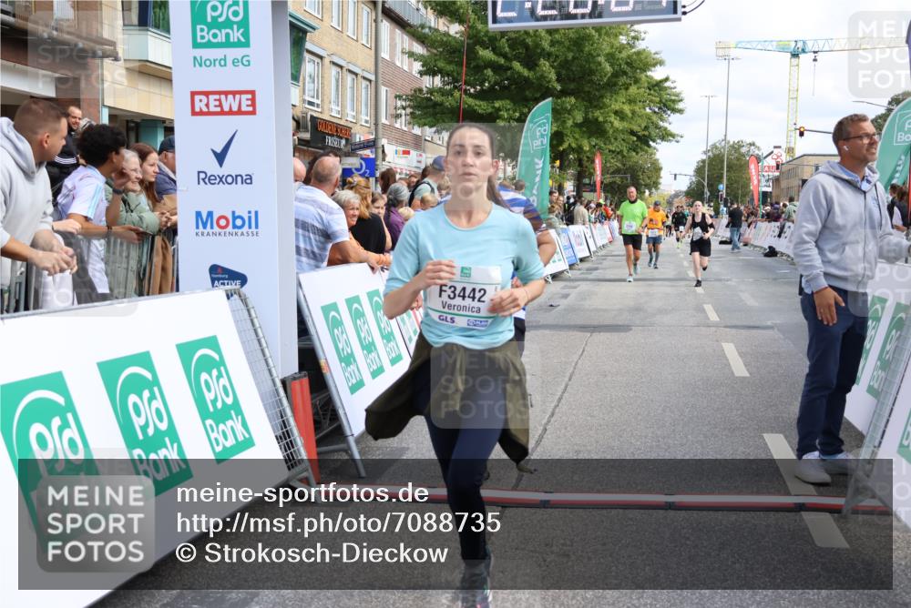 15.09.2024 - PSD Bank Halbmarathon Strokosch-Dieckow http://msf.ph/oto/7088735 15.09.2024 12:28:58 Ziel 2108, 2458, 2715, 3442 meine-sportfotos.de