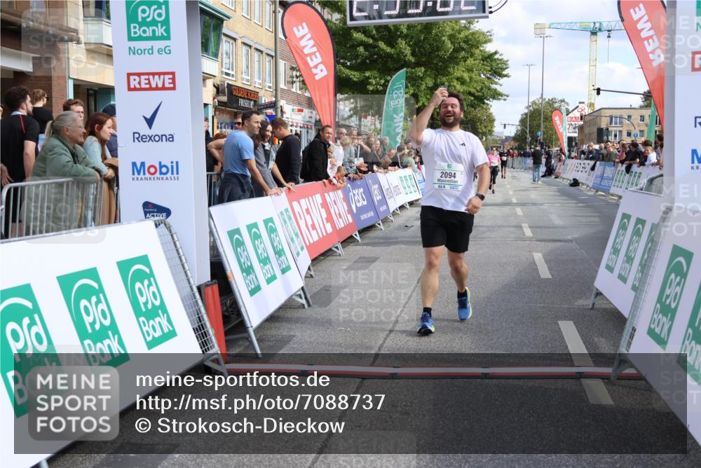 15.09.2024 - PSD Bank Halbmarathon Strokosch-Dieckow http://msf.ph/oto/7088737 15.09.2024 12:39:53 Ziel 2094, 2137 meine-sportfotos.de