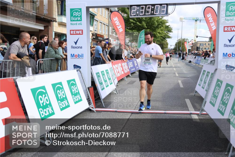 15.09.2024 - PSD Bank Halbmarathon Strokosch-Dieckow http://msf.ph/oto/7088771 15.09.2024 12:39:54 Ziel 2094, 2137 meine-sportfotos.de