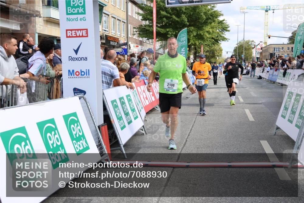 15.09.2024 - PSD Bank Halbmarathon Strokosch-Dieckow http://msf.ph/oto/7088930 15.09.2024 12:29:06 Ziel 2076, 2108, 2157, 2288, 2458, 2715, 3255, 3442 meine-sportfotos.de