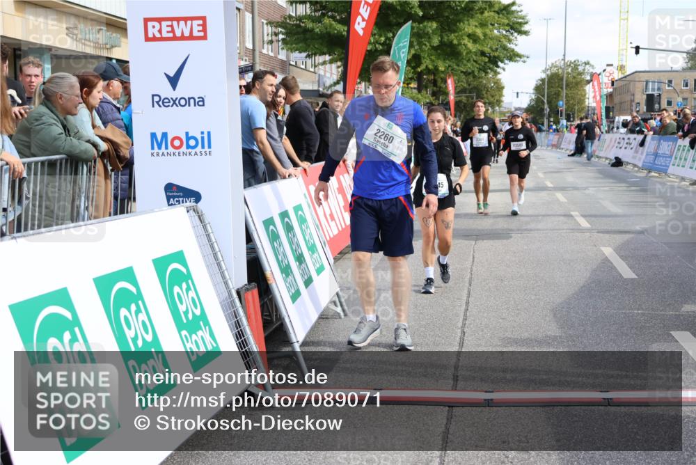 15.09.2024 - PSD Bank Halbmarathon Strokosch-Dieckow http://msf.ph/oto/7089071 15.09.2024 12:40:15 Ziel 2125, 2260, 2301, 3297, 3345, 3503 meine-sportfotos.de