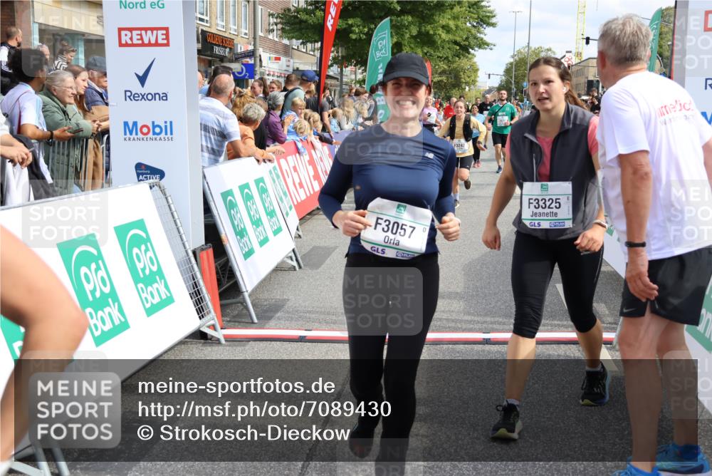 15.09.2024 - PSD Bank Halbmarathon Strokosch-Dieckow http://msf.ph/oto/7089430 15.09.2024 12:29:17 Ziel 2075, 2076, 2108, 2157, 2288, 2451, 3057, 3247, 3255, 3266, 3287, 3325, 3401 meine-sportfotos.de