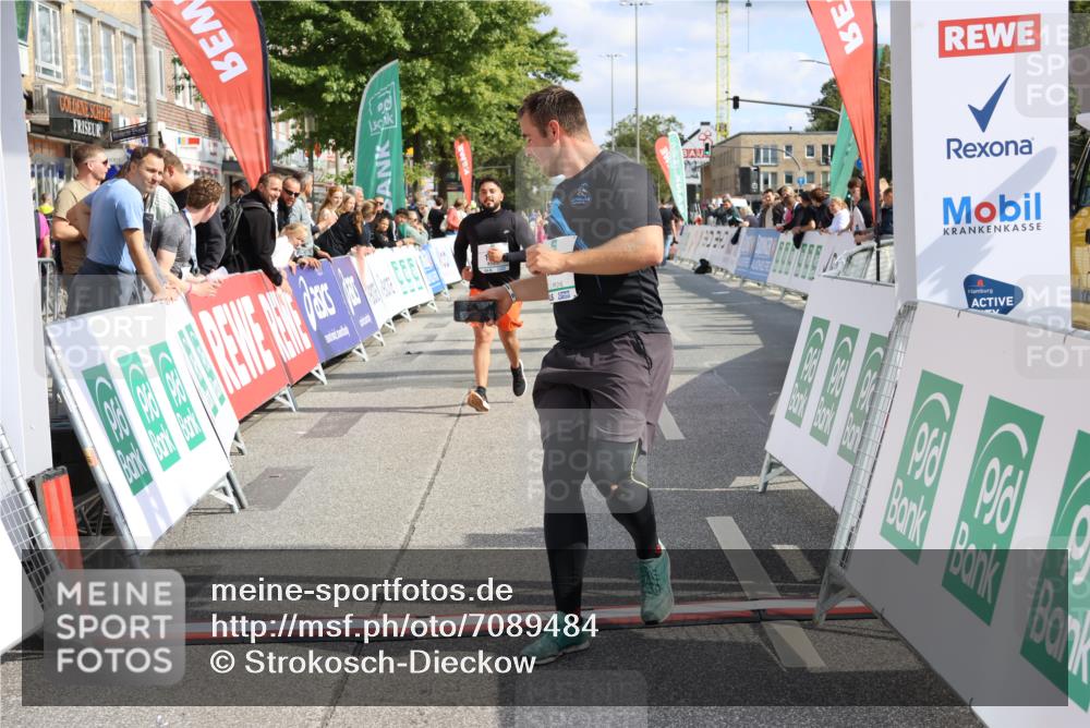 15.09.2024 - PSD Bank Halbmarathon Strokosch-Dieckow http://msf.ph/oto/7089484 15.09.2024 12:40:37 Ziel 1668, 2395, 2428, 3499 meine-sportfotos.de