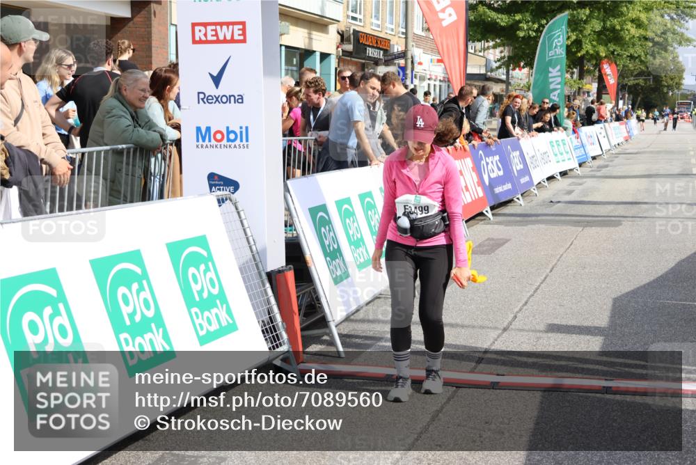 15.09.2024 - PSD Bank Halbmarathon Strokosch-Dieckow http://msf.ph/oto/7089560 15.09.2024 12:40:43 Ziel 1668, 2428, 3499 meine-sportfotos.de