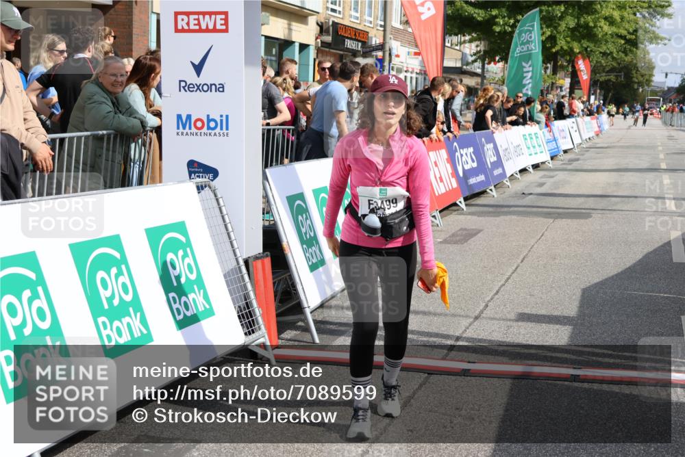 15.09.2024 - PSD Bank Halbmarathon Strokosch-Dieckow http://msf.ph/oto/7089599 15.09.2024 12:40:44 Ziel 1668, 2428, 3499 meine-sportfotos.de