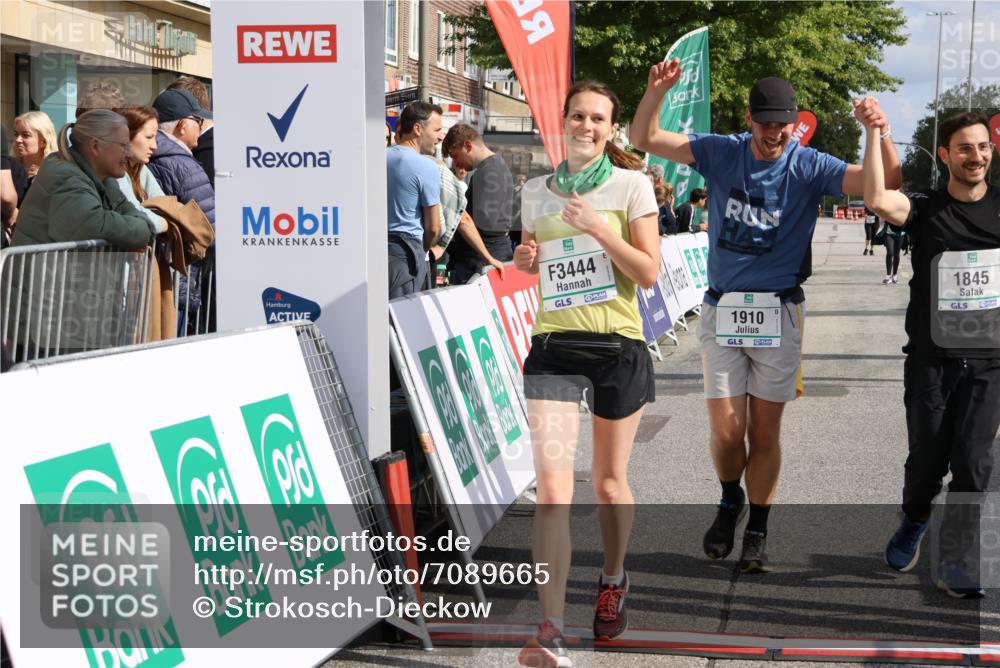 15.09.2024 - PSD Bank Halbmarathon Strokosch-Dieckow http://msf.ph/oto/7089665 15.09.2024 12:41:17 Ziel 1845, 1910, 3444 meine-sportfotos.de