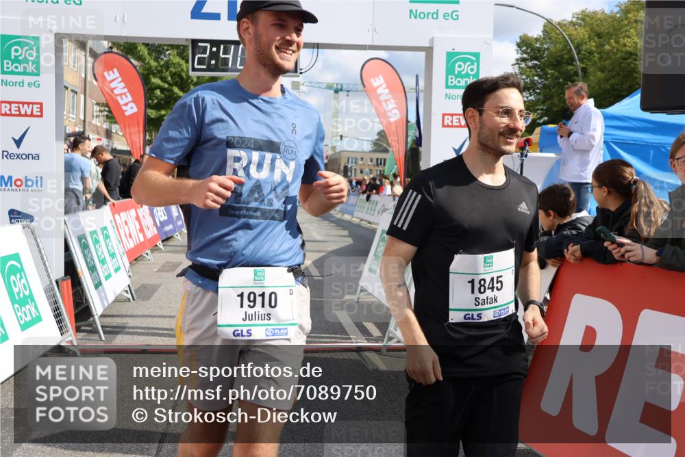 15.09.2024 - PSD Bank Halbmarathon Strokosch-Dieckow http://msf.ph/oto/7089750 15.09.2024 12:41:19 Ziel 1845, 1910, 3444 meine-sportfotos.de
