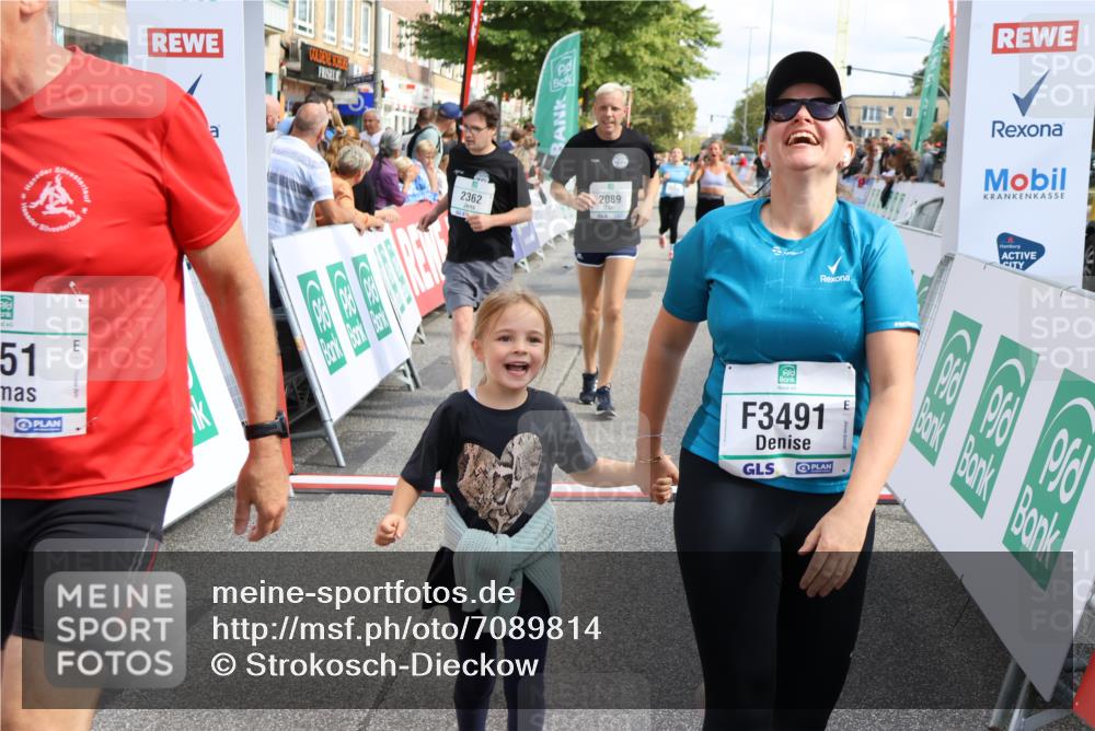 15.09.2024 - PSD Bank Halbmarathon Strokosch-Dieckow http://msf.ph/oto/7089814 15.09.2024 12:29:27 Ziel 2073, 2075, 2089, 2362, 2451, 3057, 3129, 3247, 3266, 3287, 3325, 3401, 3491 meine-sportfotos.de