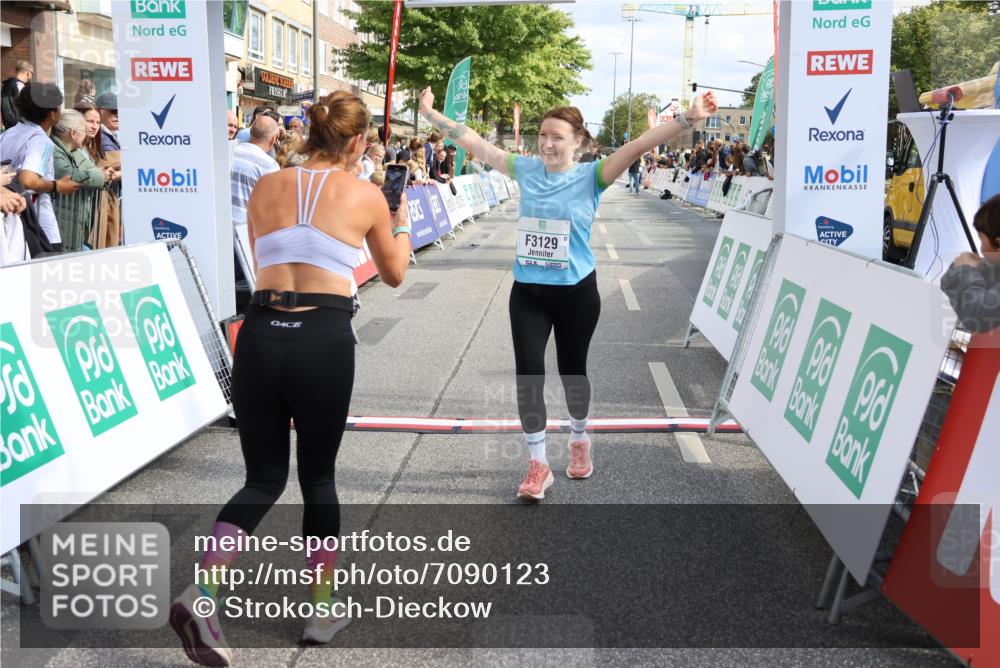 15.09.2024 - PSD Bank Halbmarathon Strokosch-Dieckow http://msf.ph/oto/7090123 15.09.2024 12:29:32 Ziel 2073, 2075, 2089, 2362, 2446, 2451, 3129, 3287, 3401, 3488, 3491 meine-sportfotos.de