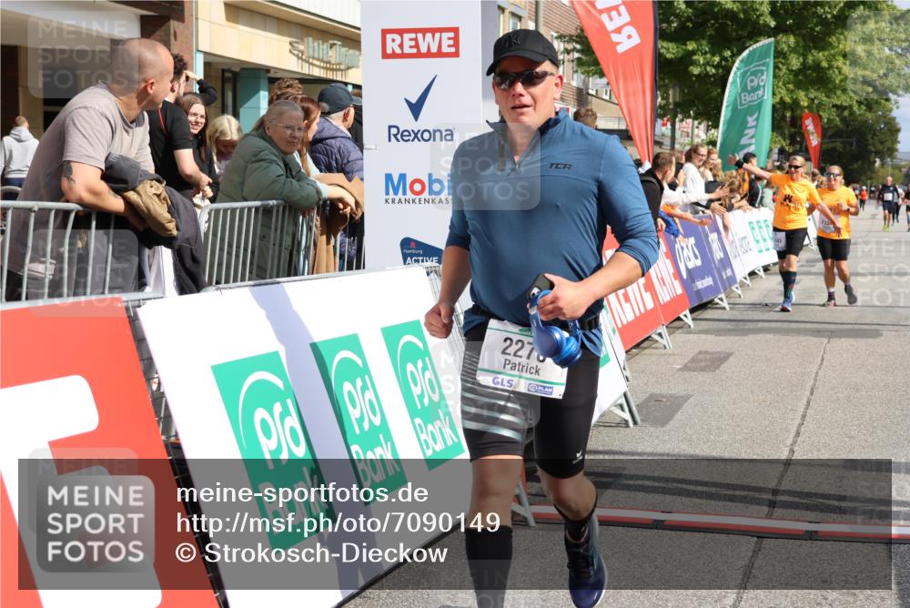 15.09.2024 - PSD Bank Halbmarathon Strokosch-Dieckow http://msf.ph/oto/7090149 15.09.2024 12:42:09 Ziel 2276, 3343, 3344, 3412 meine-sportfotos.de