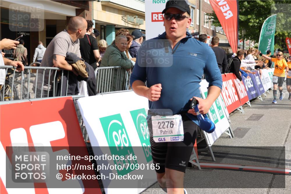 15.09.2024 - PSD Bank Halbmarathon Strokosch-Dieckow http://msf.ph/oto/7090165 15.09.2024 12:42:10 Ziel 2276, 3343, 3344, 3412 meine-sportfotos.de