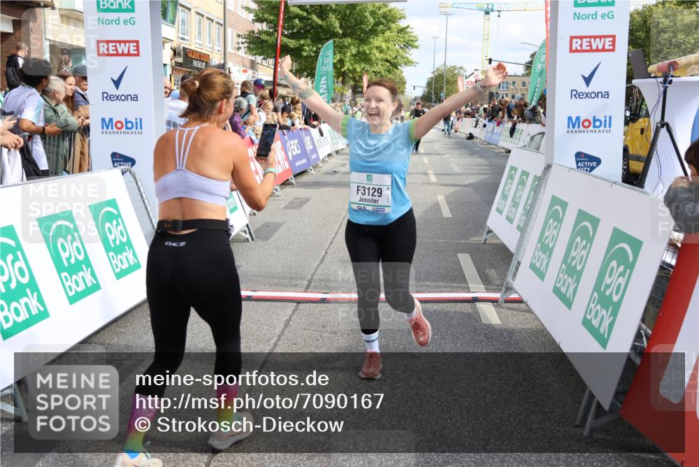 15.09.2024 - PSD Bank Halbmarathon Strokosch-Dieckow http://msf.ph/oto/7090167 15.09.2024 12:29:33 Ziel 2073, 2075, 2089, 2362, 2446, 2451, 3129, 3401, 3488, 3491 meine-sportfotos.de