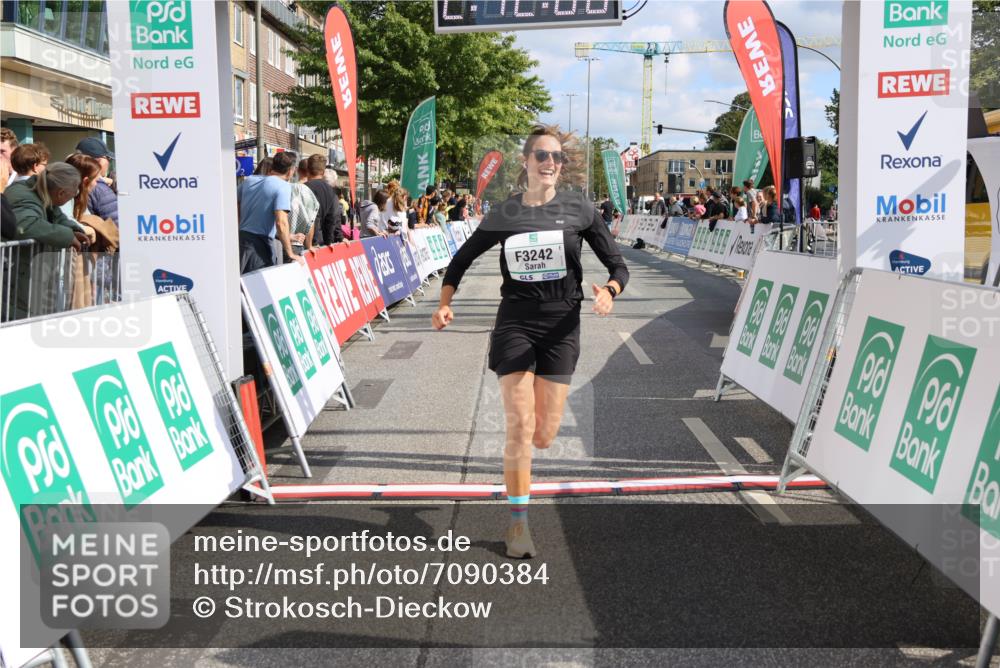 15.09.2024 - PSD Bank Halbmarathon Strokosch-Dieckow http://msf.ph/oto/7090384 15.09.2024 12:42:57 Ziel 2273, 3242, 3278, 3400 meine-sportfotos.de