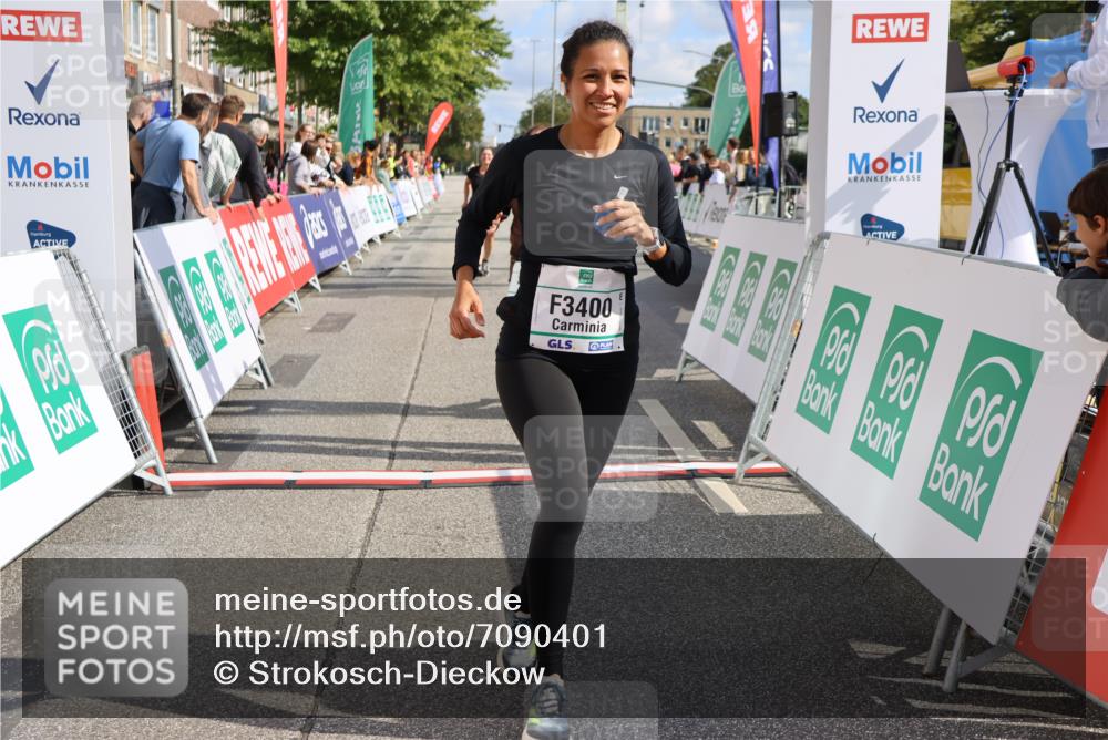 15.09.2024 - PSD Bank Halbmarathon Strokosch-Dieckow http://msf.ph/oto/7090401 15.09.2024 12:43:02 Ziel 2273, 3242, 3321, 3400 meine-sportfotos.de