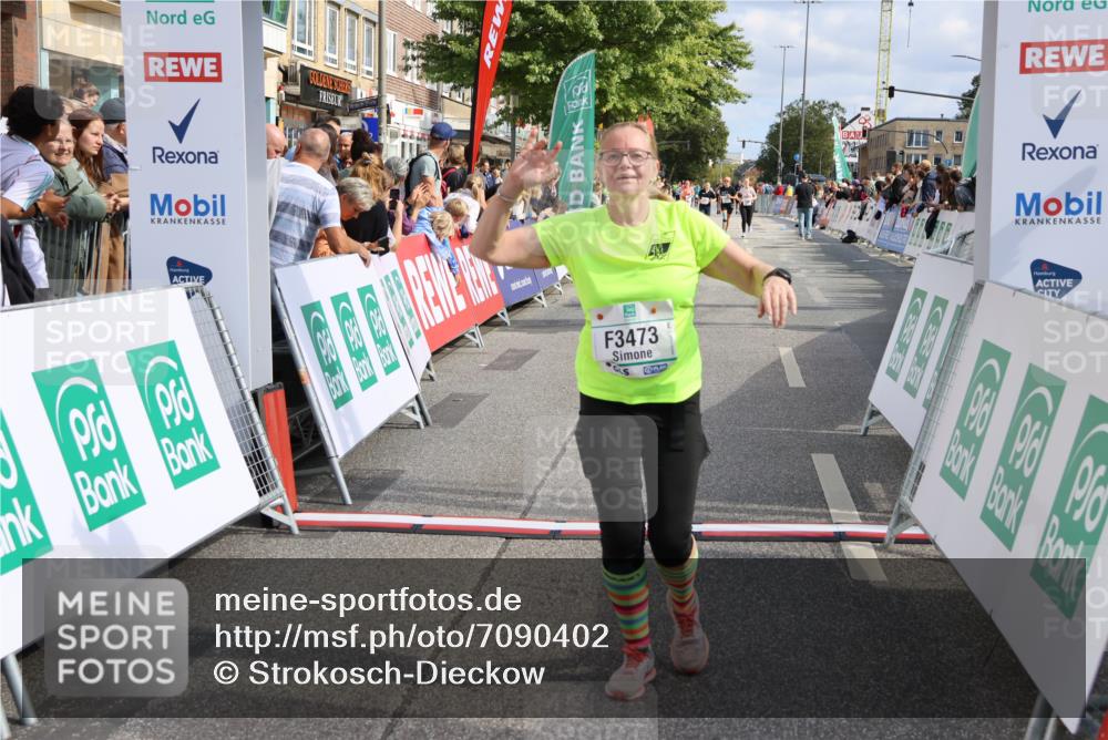 15.09.2024 - PSD Bank Halbmarathon Strokosch-Dieckow http://msf.ph/oto/7090402 15.09.2024 12:29:44 Ziel 2446, 3129, 3473, 3488 meine-sportfotos.de