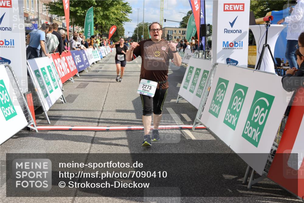 15.09.2024 - PSD Bank Halbmarathon Strokosch-Dieckow http://msf.ph/oto/7090410 15.09.2024 12:43:03 Ziel 2273, 3242, 3321, 3400 meine-sportfotos.de