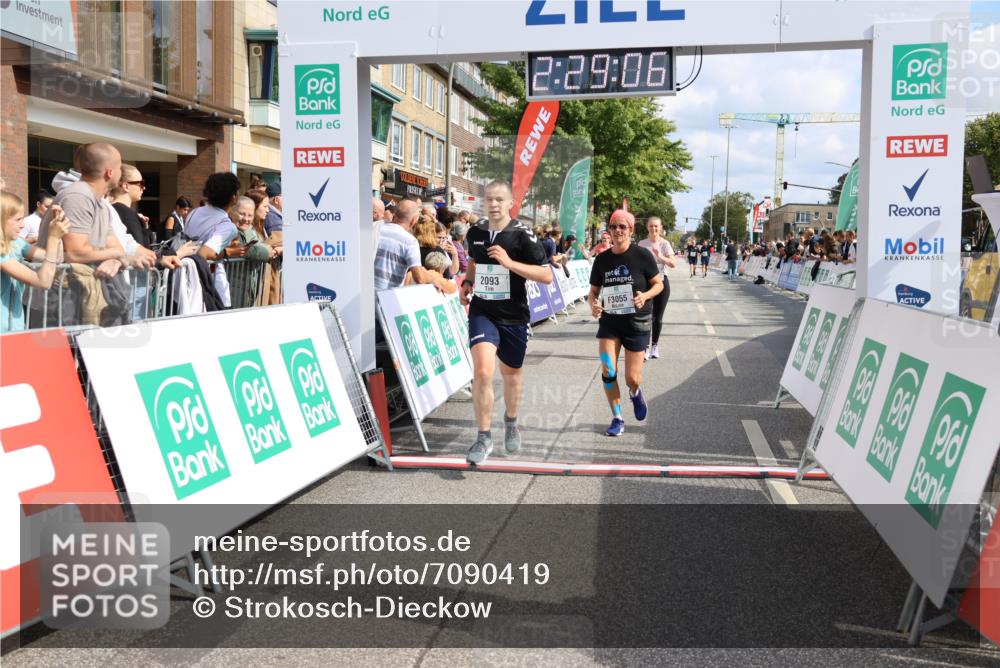 15.09.2024 - PSD Bank Halbmarathon Strokosch-Dieckow http://msf.ph/oto/7090419 15.09.2024 12:29:57 Ziel 2093, 3055, 3334, 3385 meine-sportfotos.de