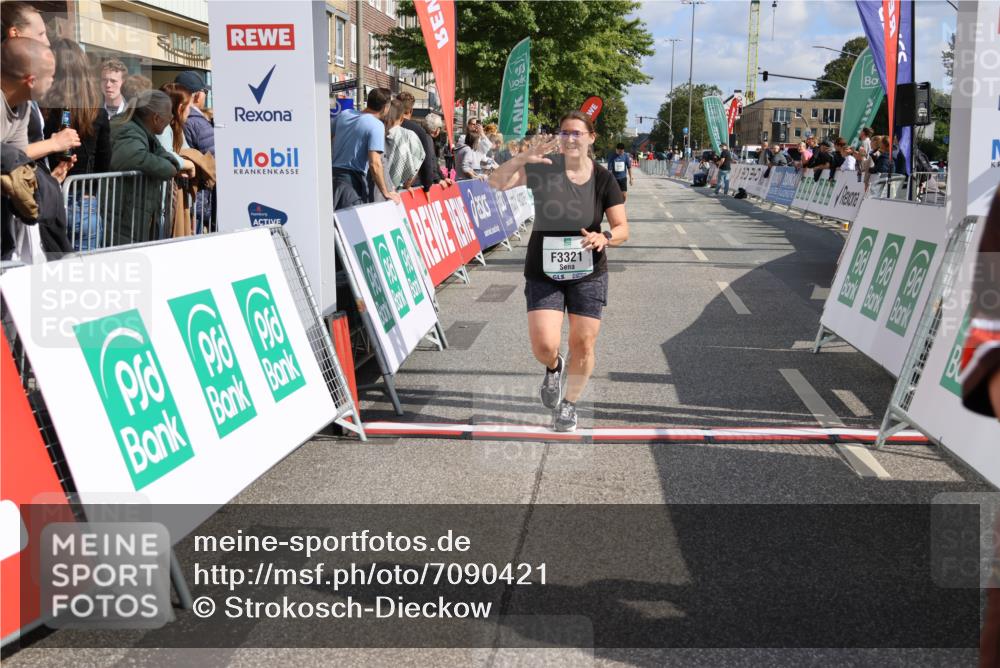 15.09.2024 - PSD Bank Halbmarathon Strokosch-Dieckow http://msf.ph/oto/7090421 15.09.2024 12:43:06 Ziel 2273, 3242, 3321, 3400 meine-sportfotos.de