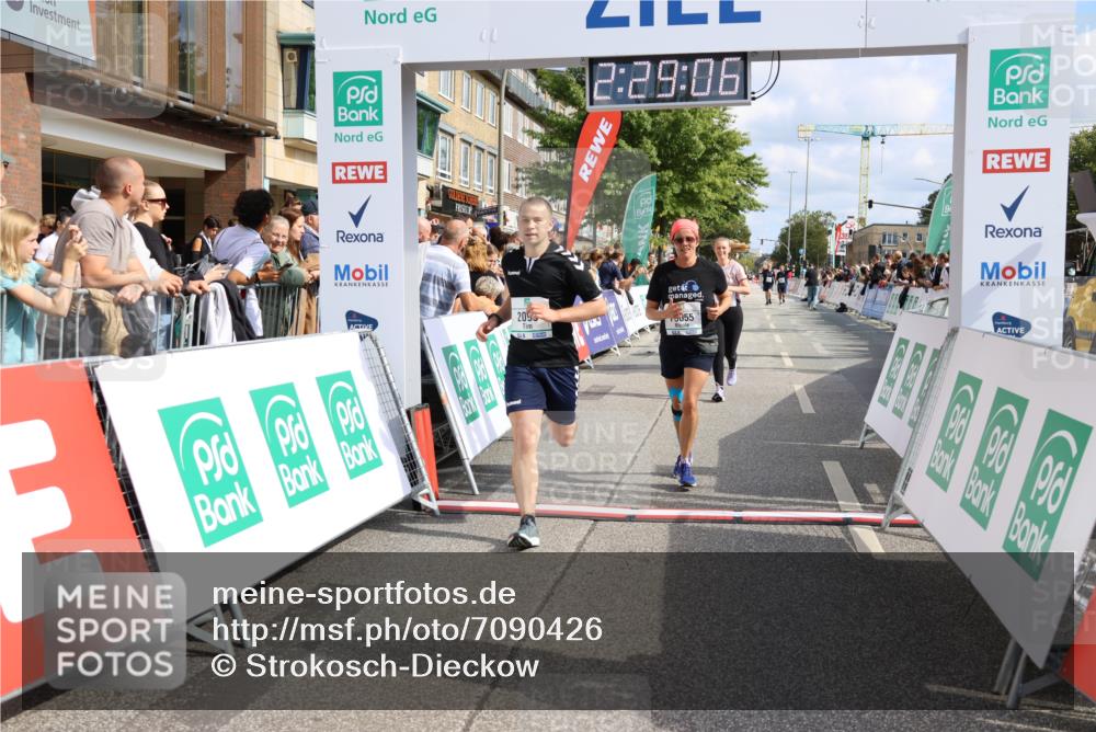 15.09.2024 - PSD Bank Halbmarathon Strokosch-Dieckow http://msf.ph/oto/7090426 15.09.2024 12:29:57 Ziel 2093, 3055, 3334, 3385 meine-sportfotos.de