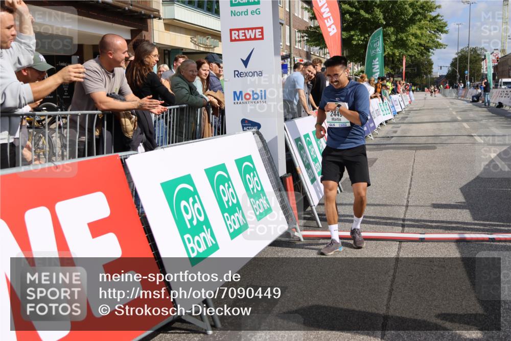 15.09.2024 - PSD Bank Halbmarathon Strokosch-Dieckow http://msf.ph/oto/7090449 15.09.2024 12:43:17 Ziel 2449, 3321 meine-sportfotos.de
