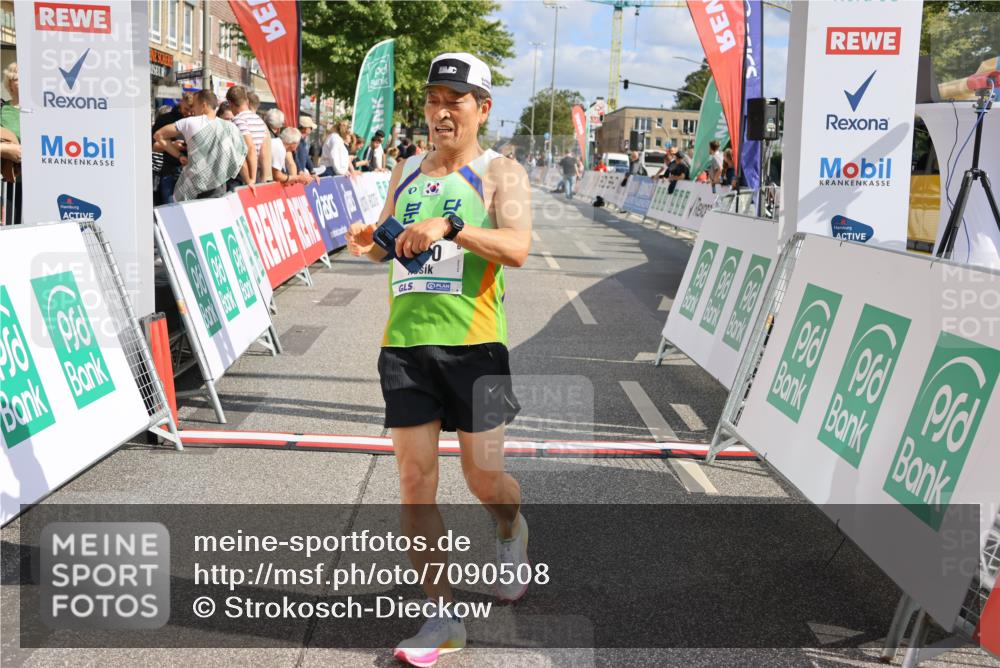 15.09.2024 - PSD Bank Halbmarathon Strokosch-Dieckow http://msf.ph/oto/7090508 15.09.2024 12:44:24 Ziel 1350 meine-sportfotos.de