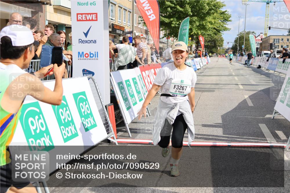 15.09.2024 - PSD Bank Halbmarathon Strokosch-Dieckow http://msf.ph/oto/7090529 15.09.2024 12:44:33 Ziel 1350, 3267 meine-sportfotos.de