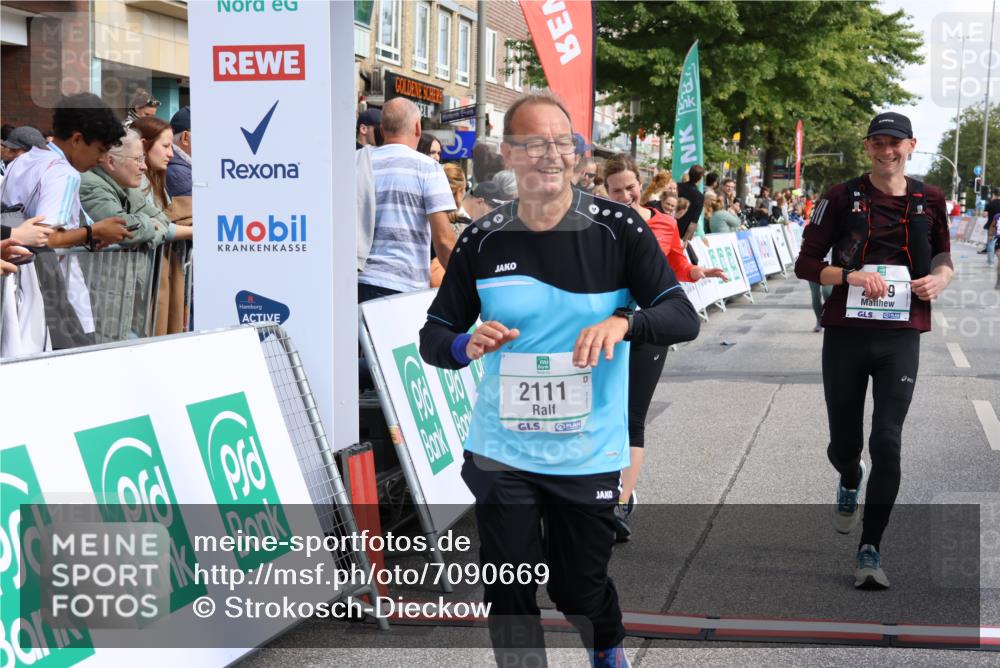 15.09.2024 - PSD Bank Halbmarathon Strokosch-Dieckow http://msf.ph/oto/7090669 15.09.2024 12:30:39 Ziel 2111, 2251, 2299, 3206, 3261, 3276, 3349 meine-sportfotos.de