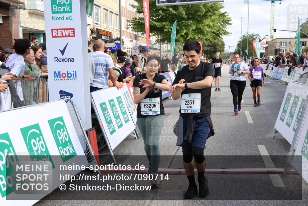 15.09.2024 - PSD Bank Halbmarathon Strokosch-Dieckow http://msf.ph/oto/7090714 15.09.2024 12:30:45 Ziel 2111, 2251, 2299, 2447, 3206, 3261, 3276, 3346 meine-sportfotos.de