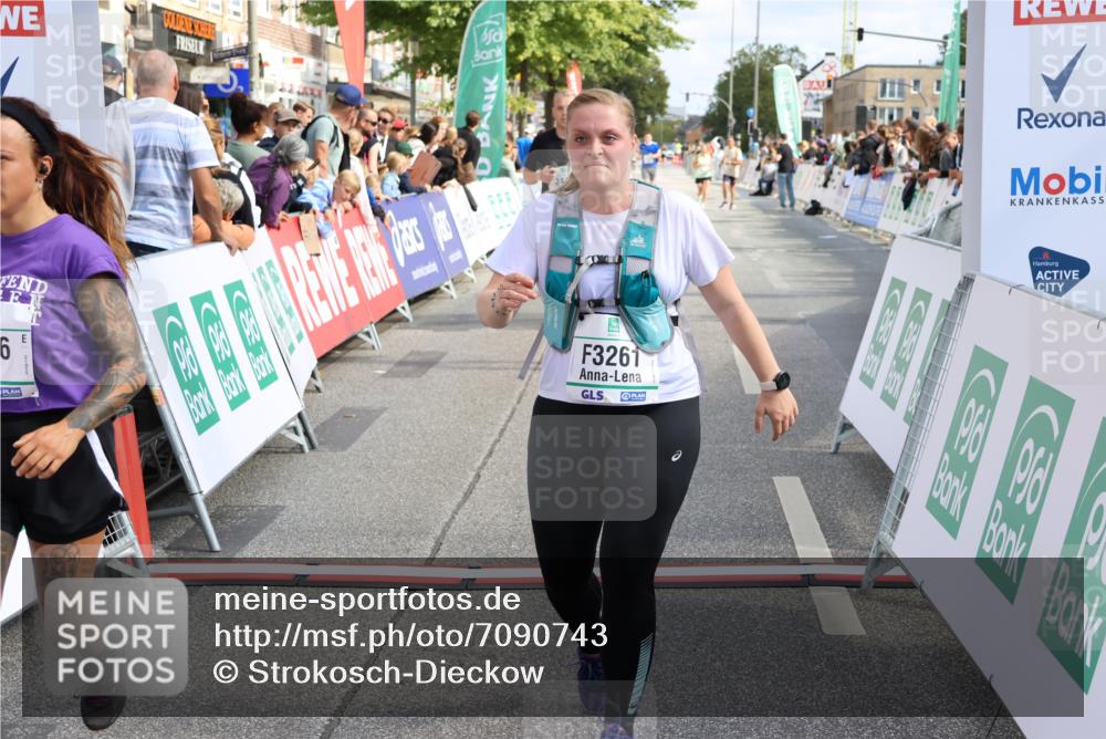 15.09.2024 - PSD Bank Halbmarathon Strokosch-Dieckow http://msf.ph/oto/7090743 15.09.2024 12:30:48 Ziel 2111, 2251, 2299, 2447, 3206, 3261, 3276, 3346 meine-sportfotos.de
