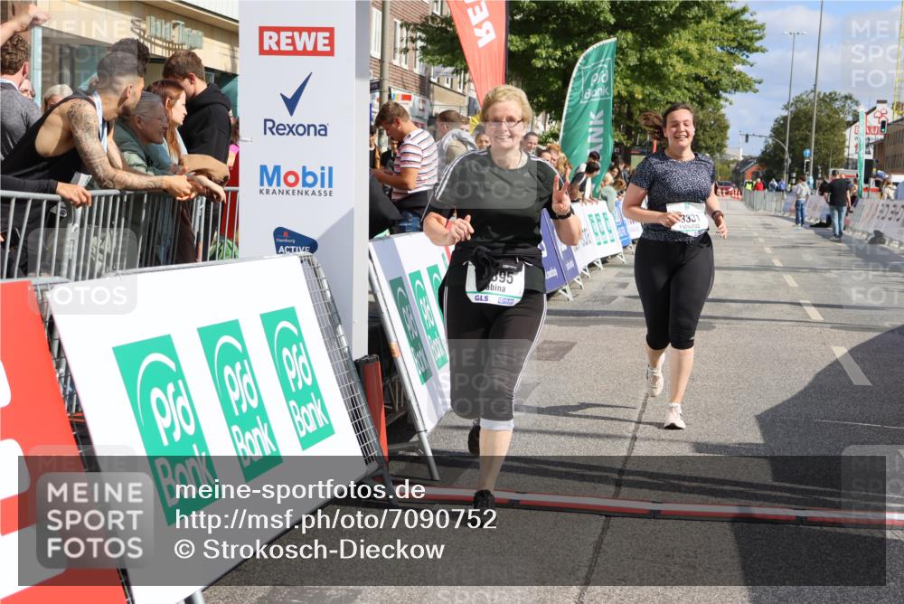 15.09.2024 - PSD Bank Halbmarathon Strokosch-Dieckow http://msf.ph/oto/7090752 15.09.2024 12:48:04 Ziel 3331, 3395, 3459, 3460, 3461 meine-sportfotos.de