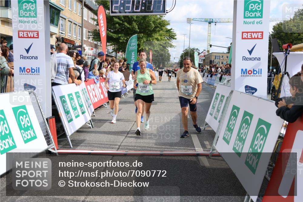 15.09.2024 - PSD Bank Halbmarathon Strokosch-Dieckow http://msf.ph/oto/7090772 15.09.2024 12:31:02 Ziel 2152, 2347, 2447, 3134, 3352 meine-sportfotos.de