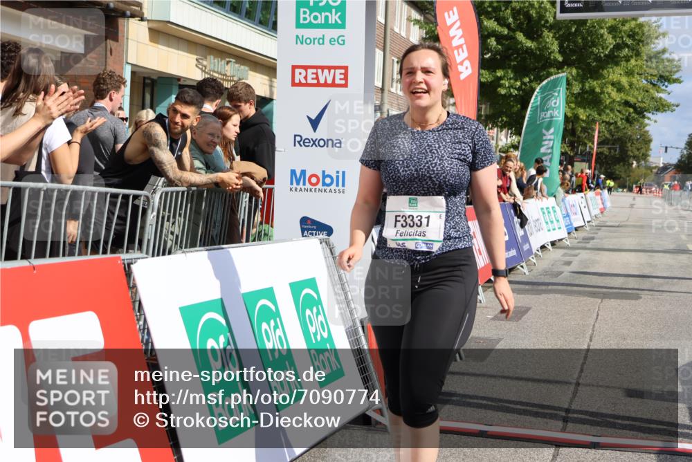 15.09.2024 - PSD Bank Halbmarathon Strokosch-Dieckow http://msf.ph/oto/7090774 15.09.2024 12:48:07 Ziel 3331, 3395, 3459, 3460, 3461 meine-sportfotos.de