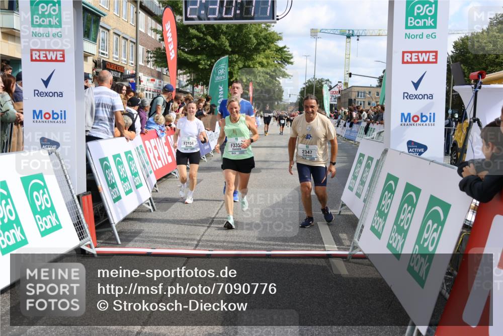 15.09.2024 - PSD Bank Halbmarathon Strokosch-Dieckow http://msf.ph/oto/7090776 15.09.2024 12:31:02 Ziel 2152, 2347, 2447, 3134, 3352 meine-sportfotos.de