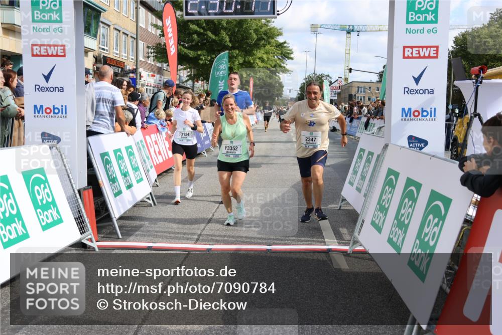 15.09.2024 - PSD Bank Halbmarathon Strokosch-Dieckow http://msf.ph/oto/7090784 15.09.2024 12:31:02 Ziel 2152, 2347, 2447, 3134, 3352 meine-sportfotos.de