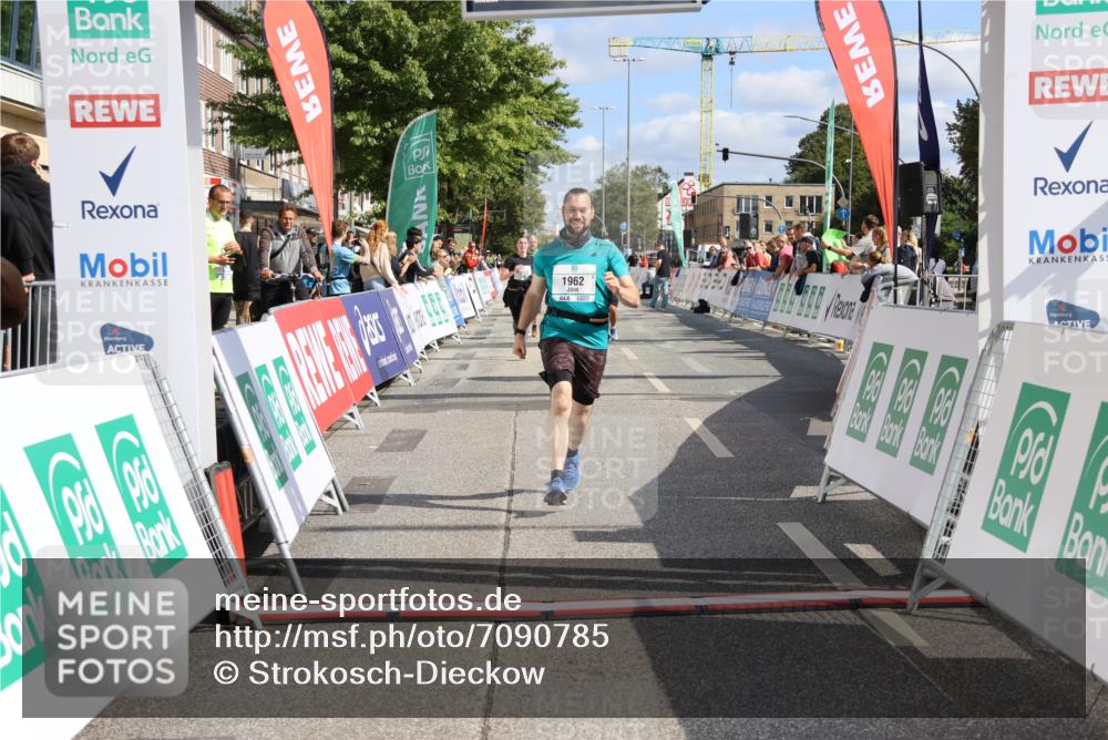 15.09.2024 - PSD Bank Halbmarathon Strokosch-Dieckow http://msf.ph/oto/7090785 15.09.2024 12:49:53 Ziel 1962, 2529, 3113 meine-sportfotos.de