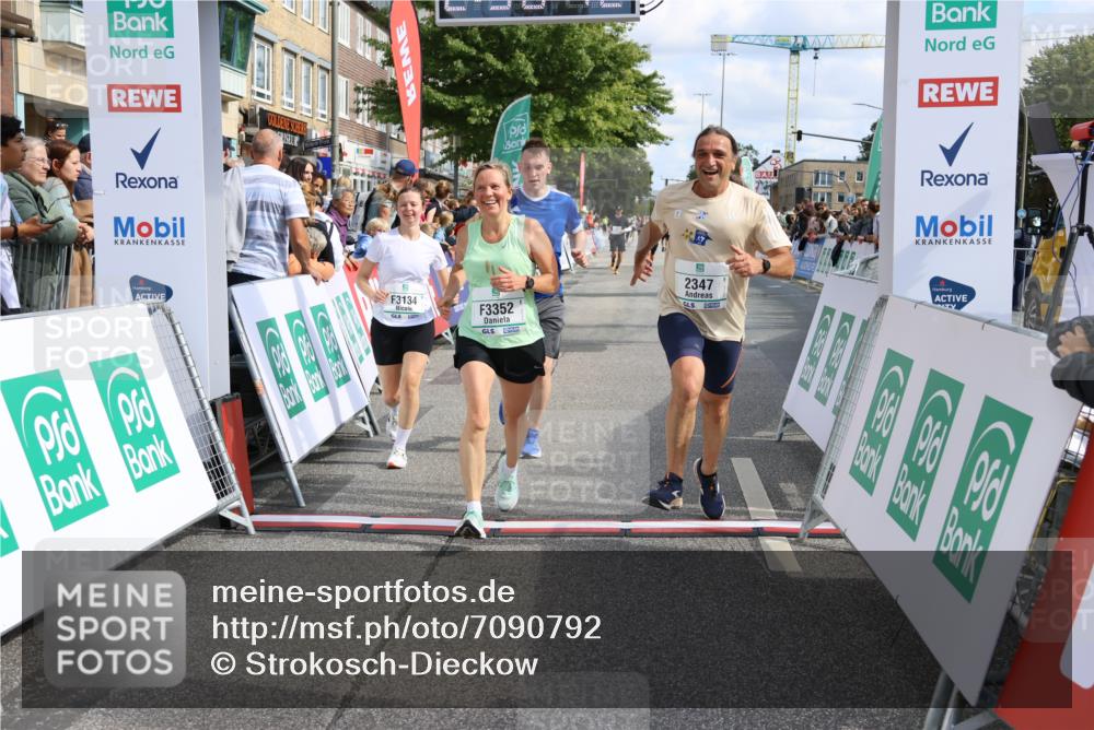 15.09.2024 - PSD Bank Halbmarathon Strokosch-Dieckow http://msf.ph/oto/7090792 15.09.2024 12:31:03 Ziel 2152, 2347, 2447, 3134, 3352 meine-sportfotos.de