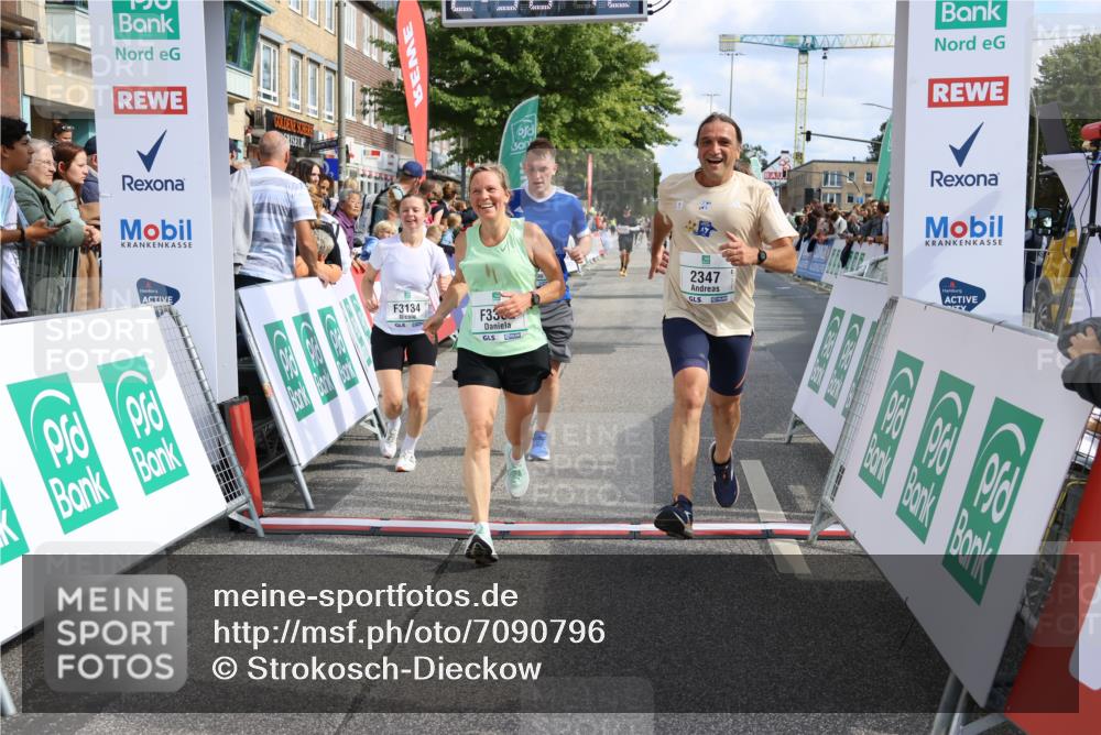 15.09.2024 - PSD Bank Halbmarathon Strokosch-Dieckow http://msf.ph/oto/7090796 15.09.2024 12:31:03 Ziel 2152, 2347, 2447, 3134, 3352 meine-sportfotos.de