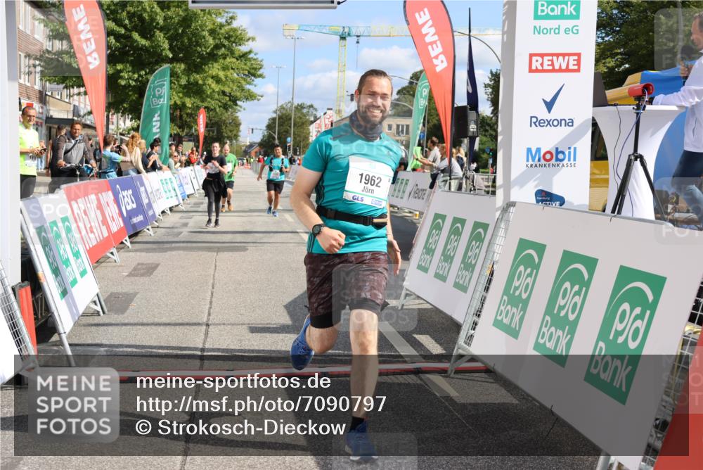 15.09.2024 - PSD Bank Halbmarathon Strokosch-Dieckow http://msf.ph/oto/7090797 15.09.2024 12:49:54 Ziel 1962, 2235, 2529, 3113 meine-sportfotos.de