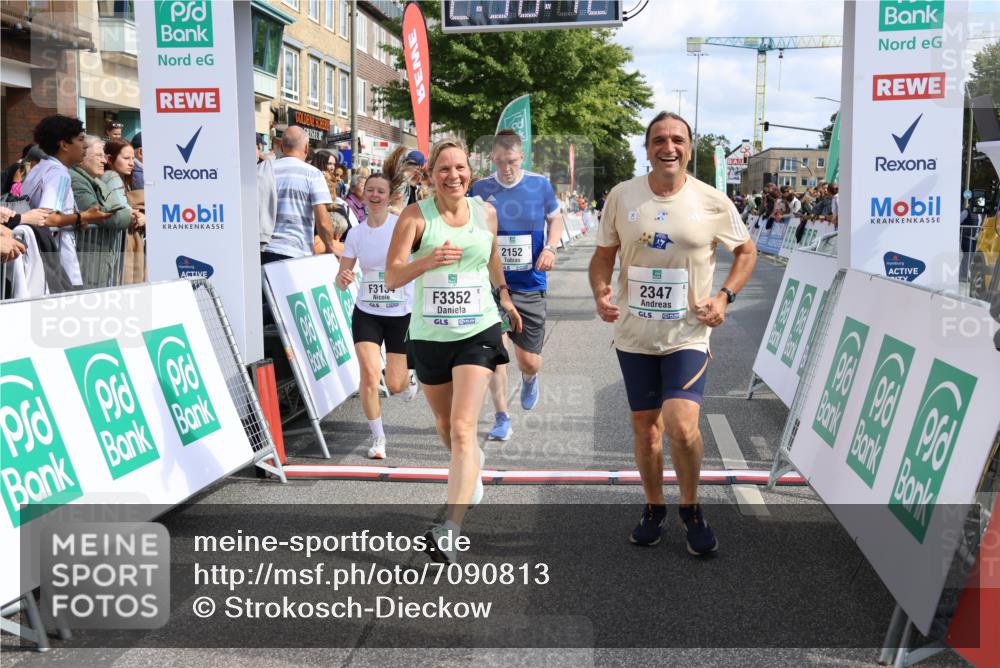 15.09.2024 - PSD Bank Halbmarathon Strokosch-Dieckow http://msf.ph/oto/7090813 15.09.2024 12:31:03 Ziel 2152, 2347, 2447, 3134, 3352 meine-sportfotos.de