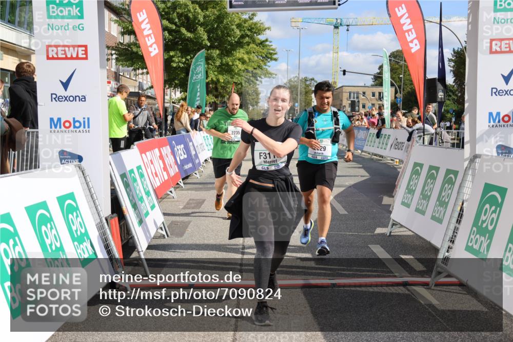 15.09.2024 - PSD Bank Halbmarathon Strokosch-Dieckow http://msf.ph/oto/7090824 15.09.2024 12:50:00 Ziel 1962, 2235, 2529, 3113 meine-sportfotos.de
