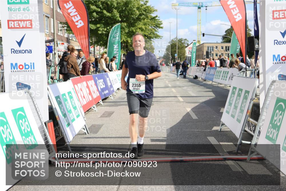 15.09.2024 - PSD Bank Halbmarathon Strokosch-Dieckow http://msf.ph/oto/7090923 15.09.2024 12:51:28 Ziel 2355 meine-sportfotos.de