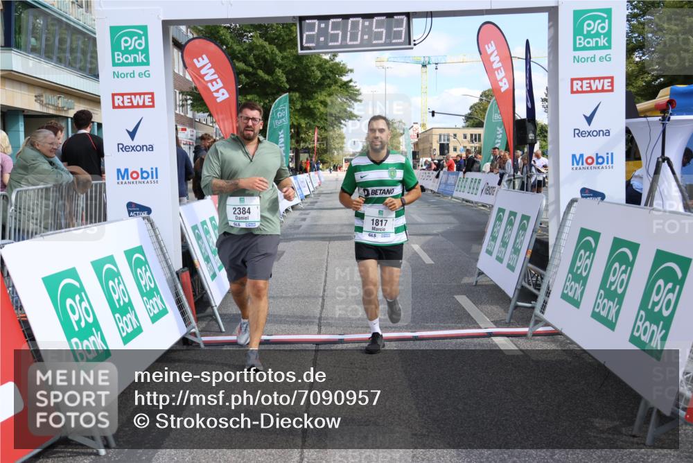 15.09.2024 - PSD Bank Halbmarathon Strokosch-Dieckow http://msf.ph/oto/7090957 15.09.2024 12:51:45 Ziel 1817, 2384 meine-sportfotos.de