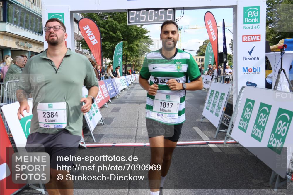 15.09.2024 - PSD Bank Halbmarathon Strokosch-Dieckow http://msf.ph/oto/7090969 15.09.2024 12:51:46 Ziel 1817, 2384 meine-sportfotos.de