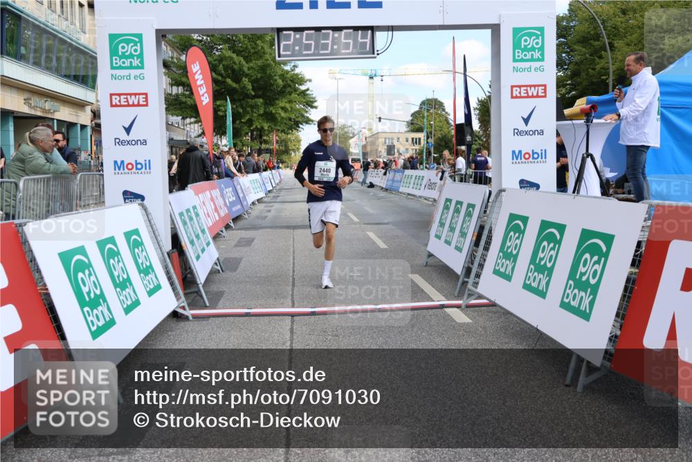 15.09.2024 - PSD Bank Halbmarathon Strokosch-Dieckow http://msf.ph/oto/7091030 15.09.2024 12:54:45 Ziel 2440 meine-sportfotos.de