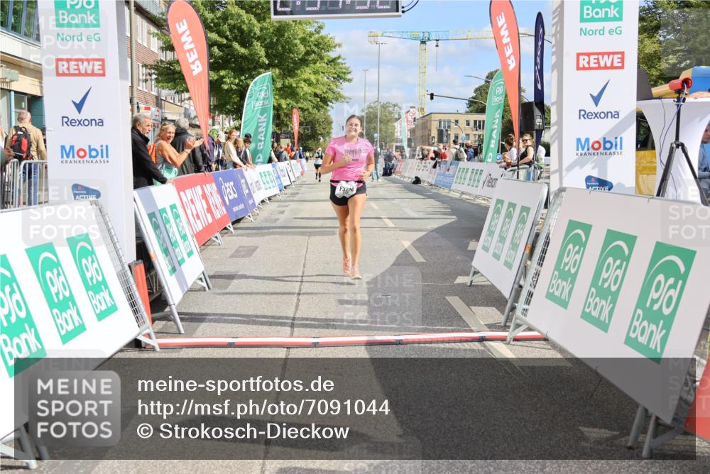 15.09.2024 - PSD Bank Halbmarathon Strokosch-Dieckow http://msf.ph/oto/7091044 15.09.2024 12:55:23 Ziel 3210 meine-sportfotos.de