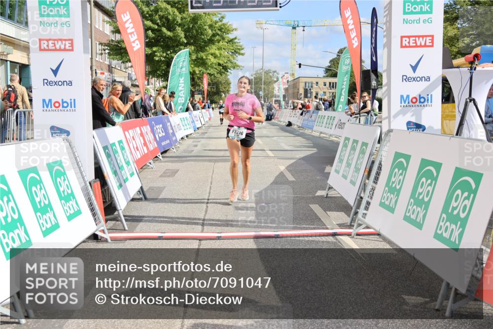 15.09.2024 - PSD Bank Halbmarathon Strokosch-Dieckow http://msf.ph/oto/7091047 15.09.2024 12:55:24 Ziel 3210 meine-sportfotos.de