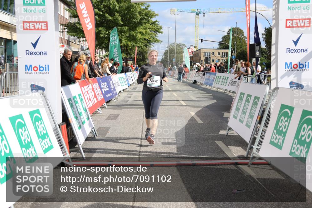 15.09.2024 - PSD Bank Halbmarathon Strokosch-Dieckow http://msf.ph/oto/7091102 15.09.2024 12:56:33 Ziel 3492 meine-sportfotos.de