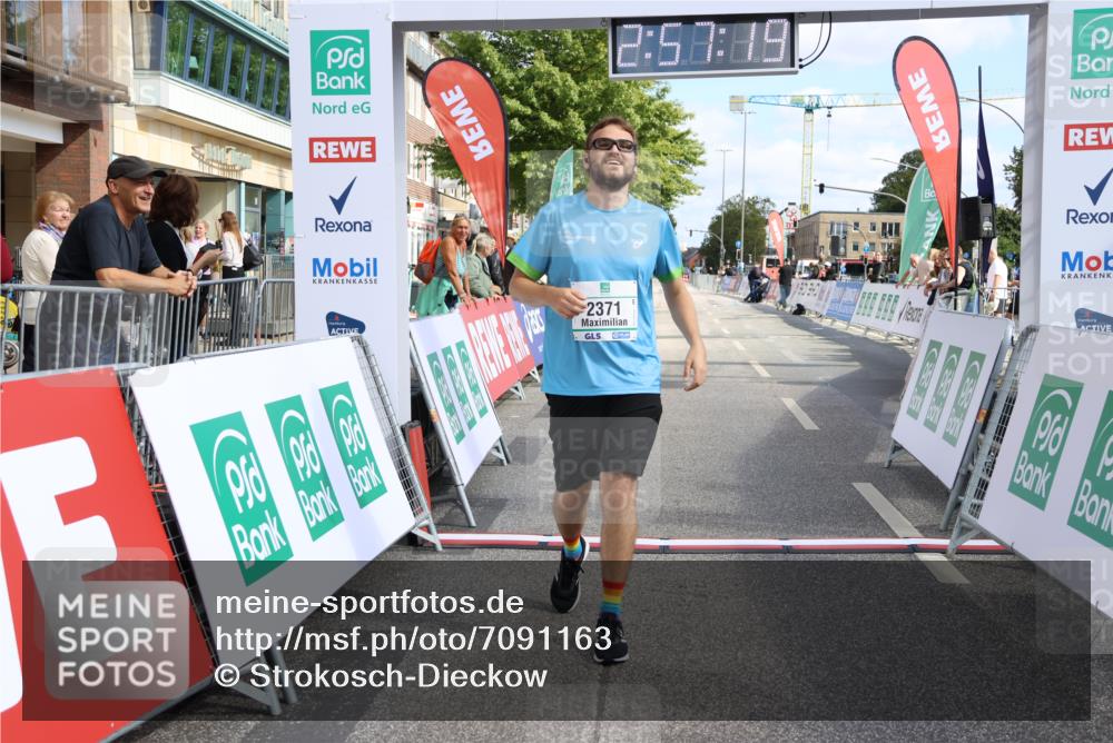 15.09.2024 - PSD Bank Halbmarathon Strokosch-Dieckow http://msf.ph/oto/7091163 15.09.2024 12:58:11 Ziel 2371 meine-sportfotos.de