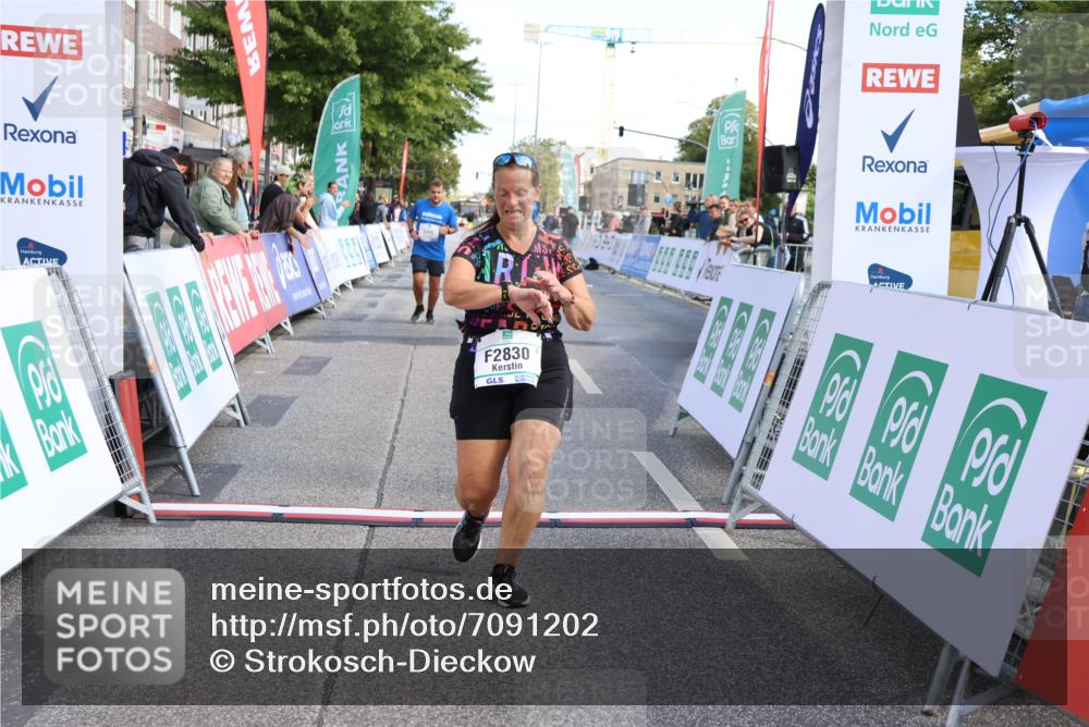 15.09.2024 - PSD Bank Halbmarathon Strokosch-Dieckow http://msf.ph/oto/7091202 15.09.2024 13:00:37 Ziel 2433, 2435, 2830 meine-sportfotos.de
