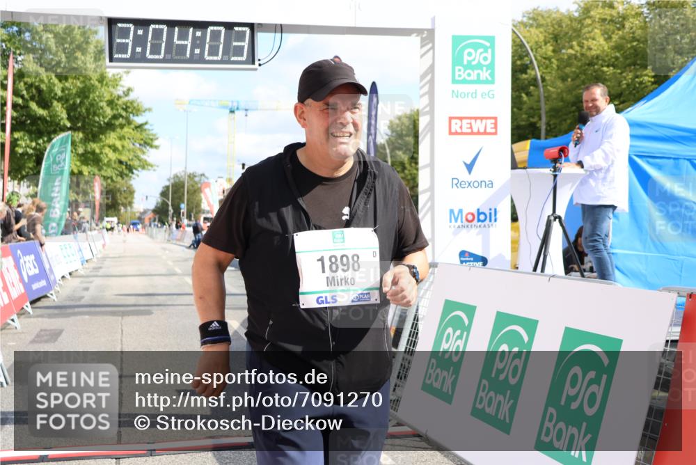 15.09.2024 - PSD Bank Halbmarathon Strokosch-Dieckow http://msf.ph/oto/7091270 15.09.2024 13:04:54 Ziel 1898 meine-sportfotos.de